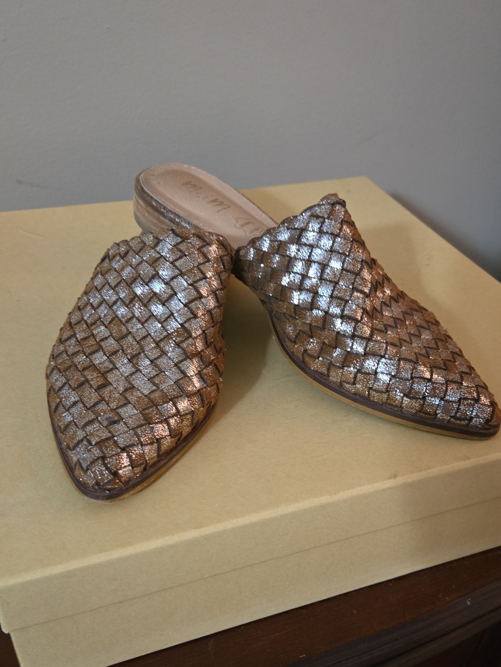 Mi.im Woven Leather Metallic Slide Mules in Bronze Size 7